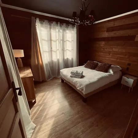 Wood Chalet